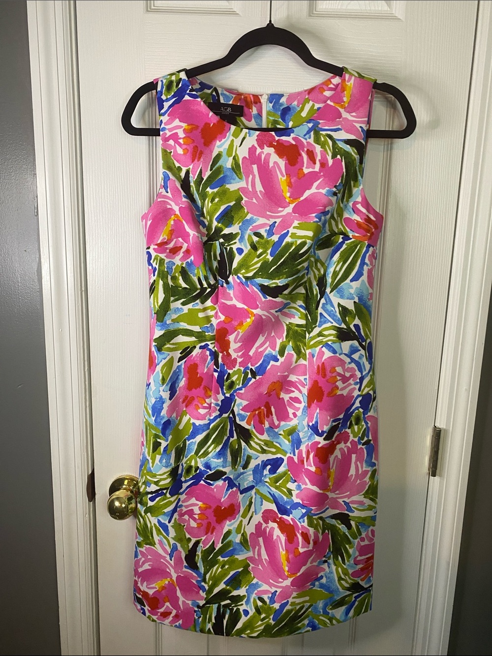 AGB Pink Floral Midi Shift Dress with Blue and Green Accents Size 6.